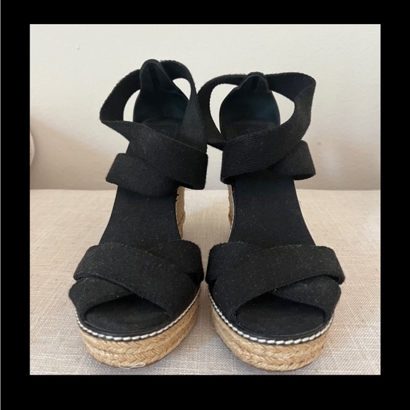 TORY BURCH BLACK FREIDA ESPADRILLES Size 9, Great condition! - Picture 1 of 5
